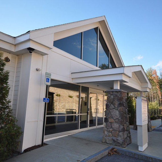 The Elliot Medical Center at Hooksett Entrance